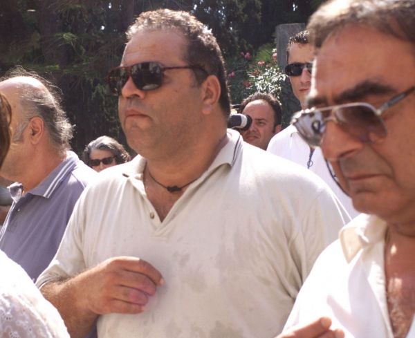 Απόστολος Σουγκλάκος : Σήμερα το τελευταίο αντίο στον 33χρονο γιο του – Έχασε τη μάχη με τον κορονοϊό