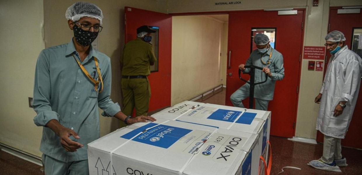 Κοροναϊός-εμβόλια : Η Γαλλία ξεκινά τις ευρωπαϊκές δωρεές εμβολίων στις φτωχότερες χώρες