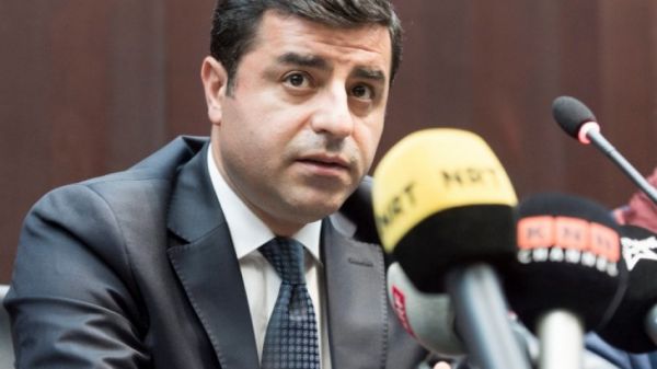 Τουρκία : Επεισοδιακά ξεκίνησε η δίκη 108 μελών του HPD – Αποχώρησαν για λίγοι συνήγοροι υπεράσπισης