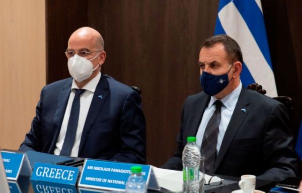 Τη Σαουδική Αραβία επισκέπτονται σήμερα Δένδιας και Παπαναγιωτόπουλος