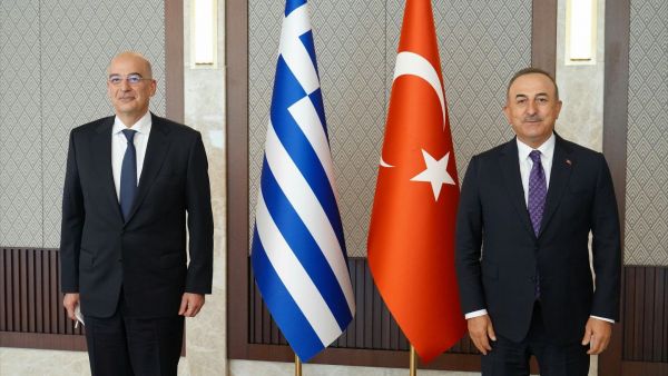 Η διπλωματία του μεγαφώνου…