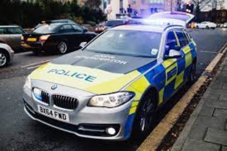 Βρετανία: Αστυνομικοί έβγαλαν σέλφι με … πτώματα δολοφονίας