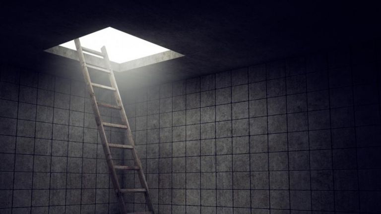 Θεσμοθετούνται κανόνες για τη συμμετοχή ανηλίκων στα escape rooms