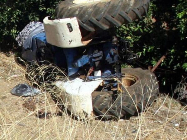 Τραγωδία στην Ηλεία : 67χρονος καταπλακώθηκε από το τρακτέρ του