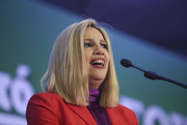 Γεννηματά σε Μητσοτάκη : Αποτύχατε να διαχειριστείτε την πανδημία σε όλα τα επίπεδα