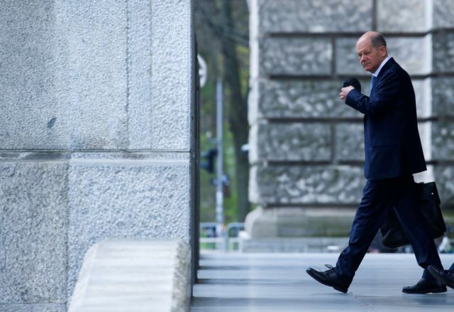 Γερμανία : Ο υπουργός Οικονομικών Σολτς θα εμβολιαστεί σήμερα με το AstraZeneca