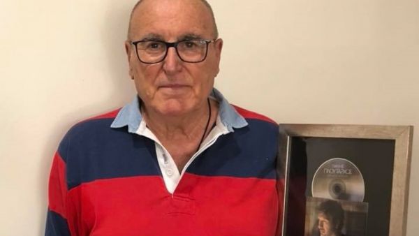 Πέθανε ο στιχουργός των μεγάλων λαϊκών επιτυχιών Σπύρος Γιατράς