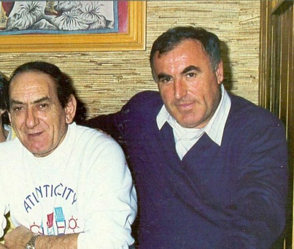 Σπύρος Γιατράς : Το αχτύπητο δίδυμο με τον Στράτο Διονυσίου που χάρισε ιστορικά τραγούδια