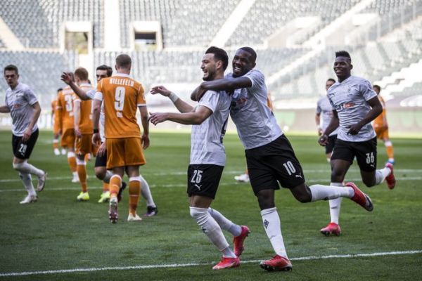 «Πάρτι» της Γκλάντμπαχ (5-0)