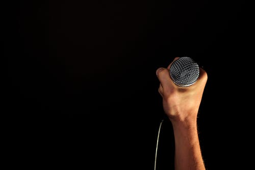 Μα, όλοι πια τραγουδούν; Μύθοι και αλήθειες για την φωνητική και το τραγούδι