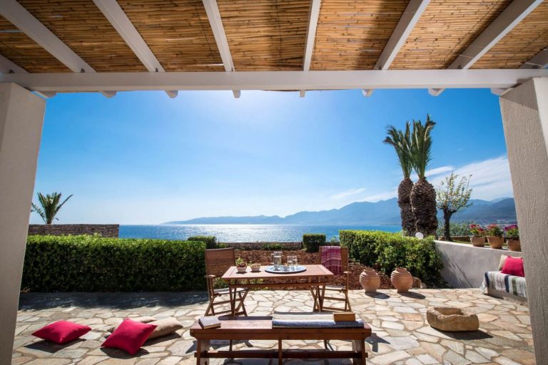 Αυξημένη ζήτηση για ενοικιαζόμενες παραθαλάσσιες κατοικίες το Πάσχα – Αύξηση μέχρι και 100%