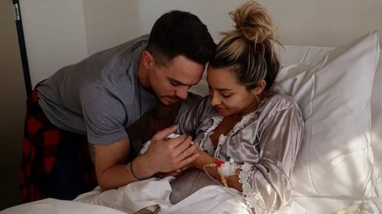 Η κόρη του Πετρούνια και της Μιλλούση είναι ήδη άσος στο δίζυγο