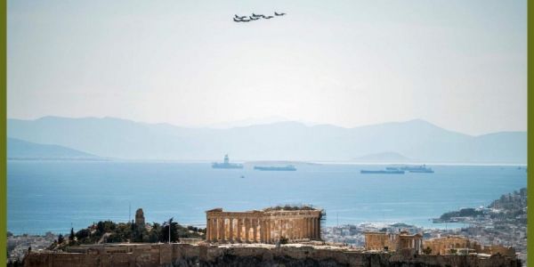 Times: Γεφυρώνοντας τον Κόλπο: Γιατί η Ελλάδα κάνει νέους φίλους στη Μέση Ανατολή