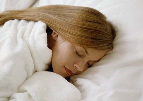 Ύπνος: Ποια συνήθεια αυξάνει τον κίνδυνο εμφράγματος