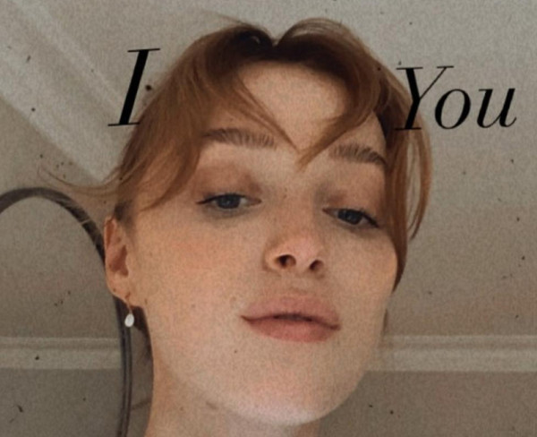 Η πρωταγωνίστρια του Bridgerton είναι ζευγάρι με τον πρώην της Αριάνα Γκράντε