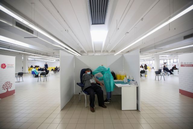 Ιταλία: 500.000 εμβολιασμοί την ημέρα – Στόχος να εμβολιαστεί 60% του πληθυσμού ως τα μέσα Ιουλίου