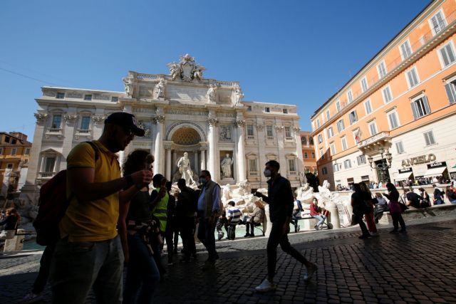 Ιταλία: Πλησιάζουν τα 4 εκατ. οι άνθρωποι που μολύνθηκαν με κοροναϊό στην Ιταλία
