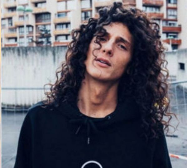 Μυστήριο με την εξαφάνιση του Γάλλου χορευτή – Γιατί οι έρευνες επικεντρώνονται στα «Βοτσαλάκια»