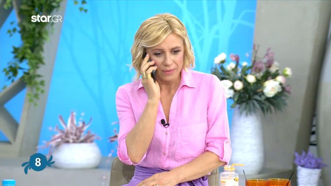 Το τηλεφώνημα στον αέρα που «έλιωσε» την Κατερίνα Καραβάτου