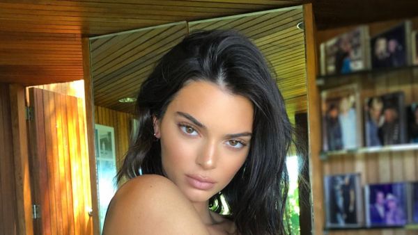 Κένταλ Τζένερ: Η φωτογραφία της από την Μύκονο που «ξεσηκώνει»