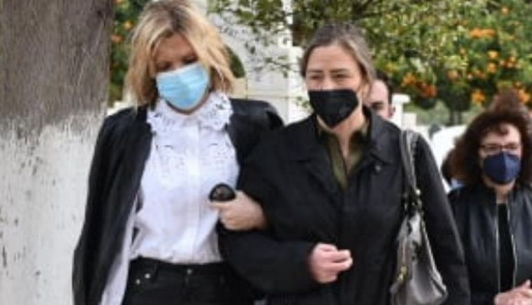 Δύσκολες ώρες για τη Σάσα Σταμάτη – Αποχαιρέτησε τον πατέρα της