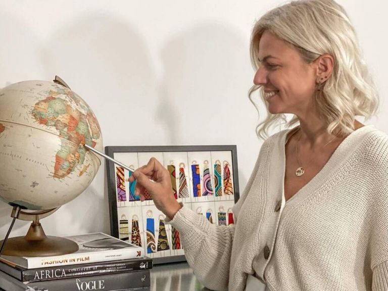 Χριστίνα Κοντοβά: Επέστρεψε στην Ελλάδα και ψωνίζει την προίκα της υιοθετημένης κόρης της