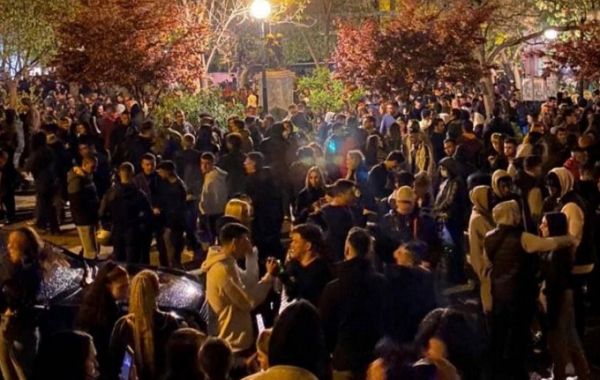 Lockdown : Στην Πλατεία Βαρνάβα αστυνομία, στην πλατεία Αγίου Γεωργίου… ξέφρενο κορονοπάρτι