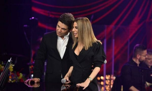 Κέλλυ Κελεκίδου για Κουρκούλη: «Συναντιόμαστε στην σκηνή με τον Νίκο μετά από 10 χρόνια»