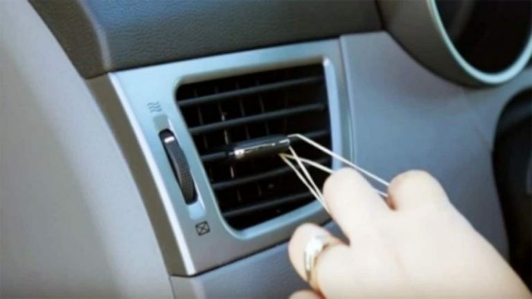Πήρε ένα λαστιχάκι και το τύλιξε στο αυτοκίνητο – Δείτε για ποιο λόγο
