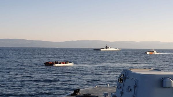 Τουρκική ακταιωρός παρενόχλησε σκάφος του λιμενικού – Δείτε βίντεο