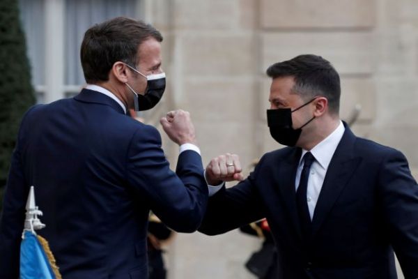 Γαλλία : Κόκκινες γραμμές με τη Μόσχα ζητεί ο Μακρόν