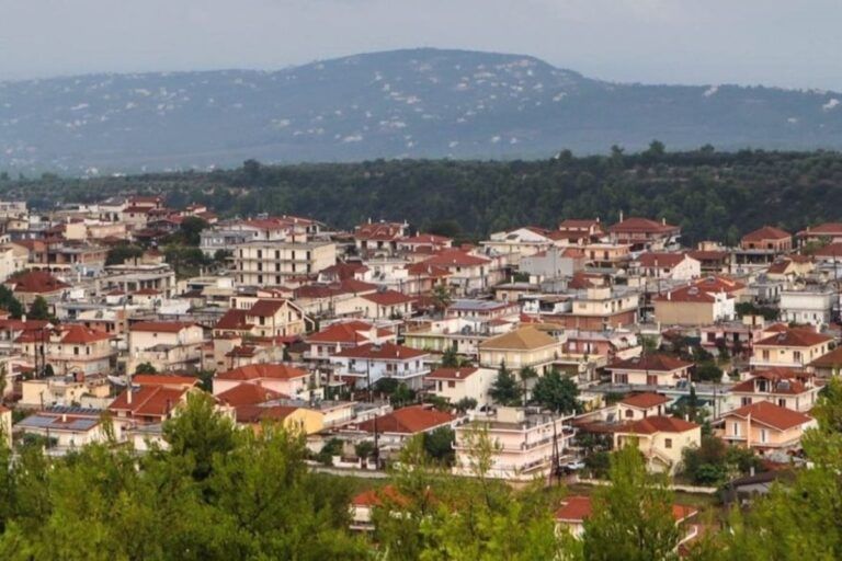 Μαλεσίνα: Συγκλονίζει κάτοικος που νόσησε – 19 συγχωριανοί του έχασαν τη μάχη