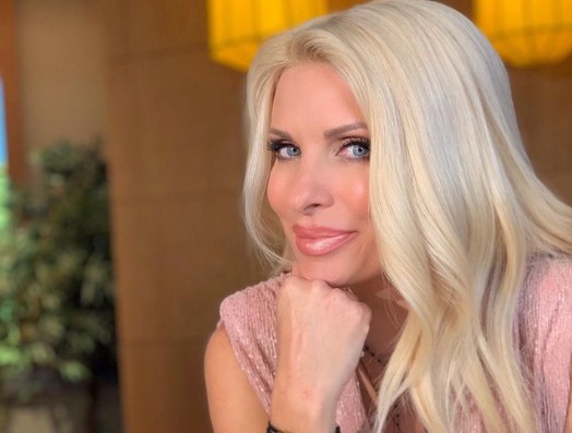 To MEGA καλωσορίζει την Ελένη Μενεγάκη με ένα συγκινητικό αφιέρωμα