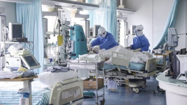Παυλάκης : «Εβδομάδα Παθών» διαρκείας μέχρι το Πάσχα – Μεγάλος αριθμός θανάτων το επόμενο διάστημα