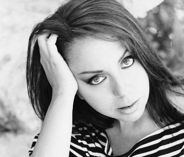 Δάφνη Βαλέντε: «Ήμουν στα πατώματα με κατάθλιψη στην αρχή της πανδημίας»