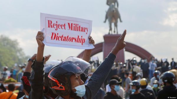 Μιανμάρ : Ανώφελη και εξαιρετικά επικίνδυνη θεωρεί η Ρωσία την επιβολή κυρώσεων στο χουντικό καθεστώς