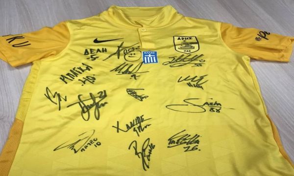 Ο Άρης στο πλευρό του μικρού Νικόλα (pics)