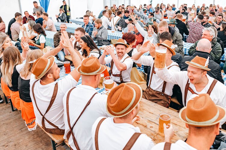 Γιορτή μπύρας: Oktoberfest στο Ντουμπάι ετοιμάζουν Γερμανοί επιχειρηματίες – Διαφωνεί ο δήμος Μονάχου