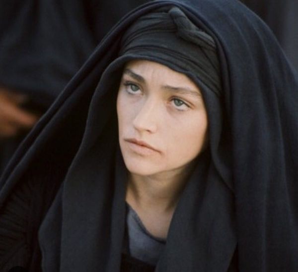 Ο Ιησούς από τη Ναζαρέτ: Πώς είναι σήμερα η Ολίβια Χάσεϊ, που έπαιξε την Παναγία