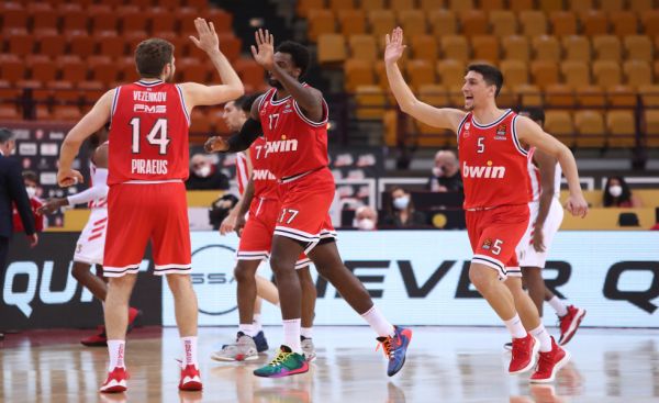 Ολυμπιακός : Υποδέχεται τη Χίμκι θέλοντας να κλείσει με τον καλύτερο τρόπο τη φετινή σεζόν