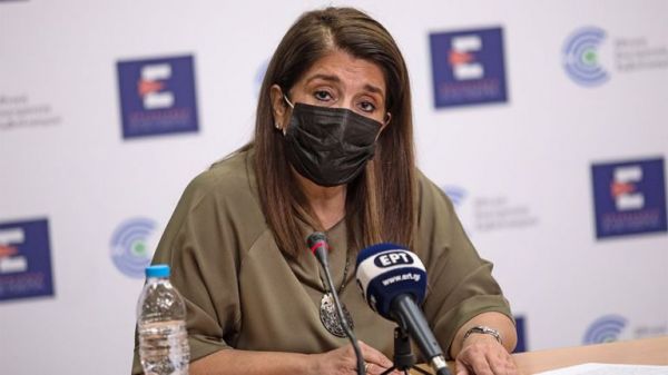 Βάνα Παπαευαγγέλου : Η μάσκα θα μείνει μαζί μας μέχρι το 2022 – Πιθανός εμβολιασμός παιδιών άνω των 12 ετών