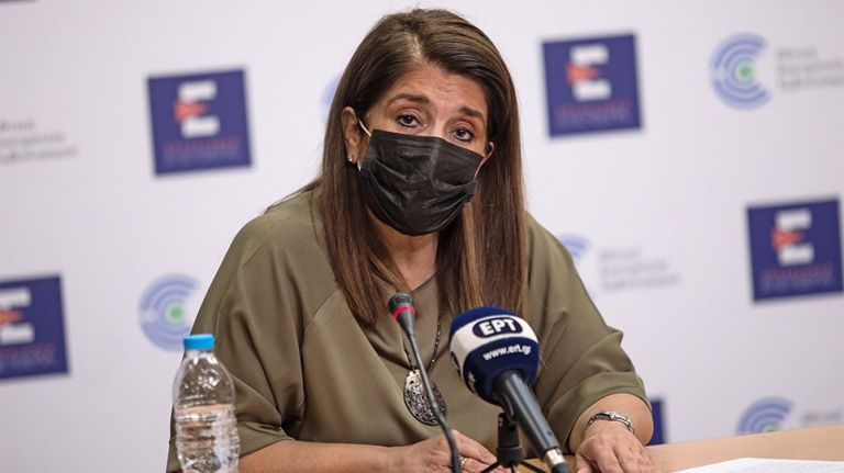Βάνα Παπαευαγγέλου : Η μάσκα θα μείνει μαζί μας μέχρι το 2022 - Πιθανός εμβολιασμός παιδιών άνω των 12 ετών