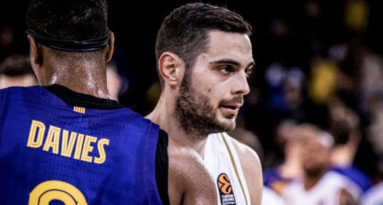 Σάρας καλεί Παπαπέτρου!