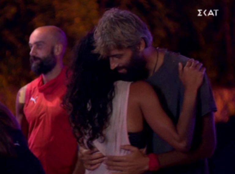 Survivor: Ξέφρενο πάρτι για την κόκκινη ομάδα – Η ατάκα του Παππά που «έριξε» το Twitter