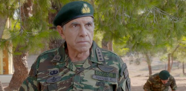 Γιάννης Μπέζος: «Η τηλεόραση έχει θλιβερά πράγματα, έχει γίνει πολτός»