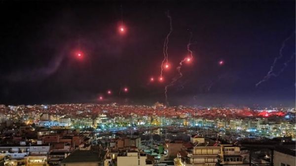 Με πυροτεχνήματα θα γιορτάσει την Ανάσταση ο Πειραιάς