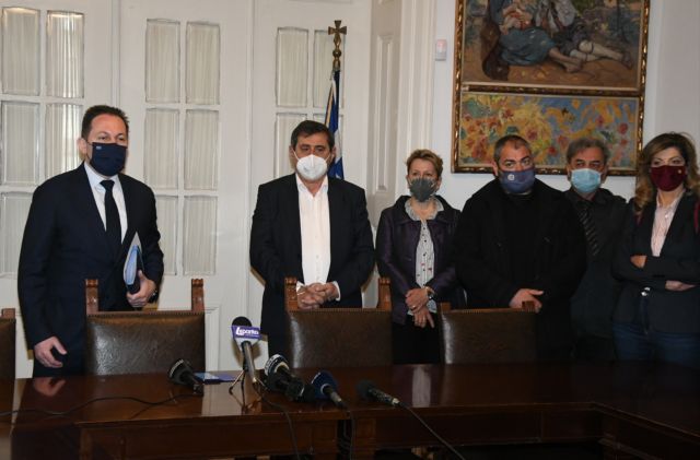 Πάτρα : Τι ζήτησε ο Πέτσας από τον δήμαρχο και τους εκπροσώπους των εμπόρων