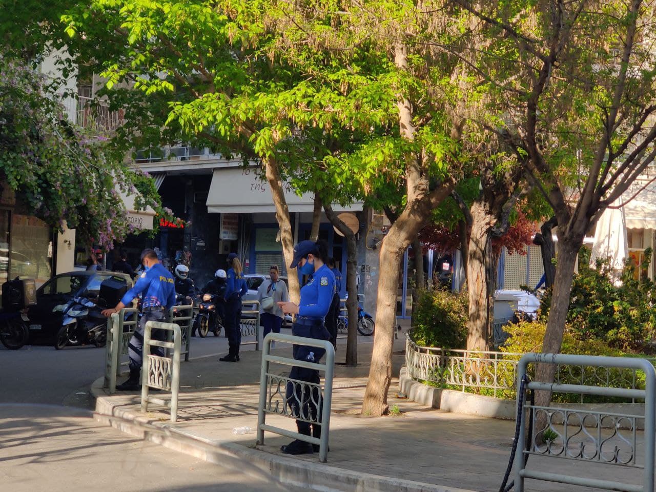 Κυψέλη : Σε αστυνομικό κλοιό για δεύτερη μέρα η πλατεία Αγίου Γεωργίου