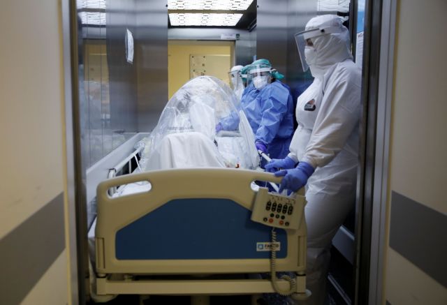 «SOS» από τους Πολωνούς γιατρούς: «Δεν μπορείτε να μας κλωνοποιήσετε»