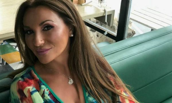 Πόπη Μαλλιωτάκη: «Φοβήθηκα για τη ζωή μου και του γιου μου» – Τρόμος για την τραγουδίστρια